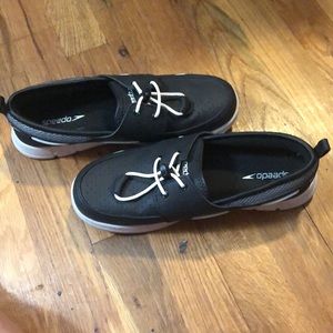 Black speedo water shoes